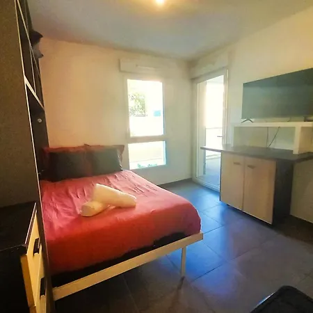 Apartment 69a - Cosy Ideally Located Gerland