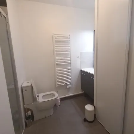 69a - Cosy Ideally Located Gerland Apartment Lyon